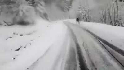 Fun snow ride by Johannes Fischbach.