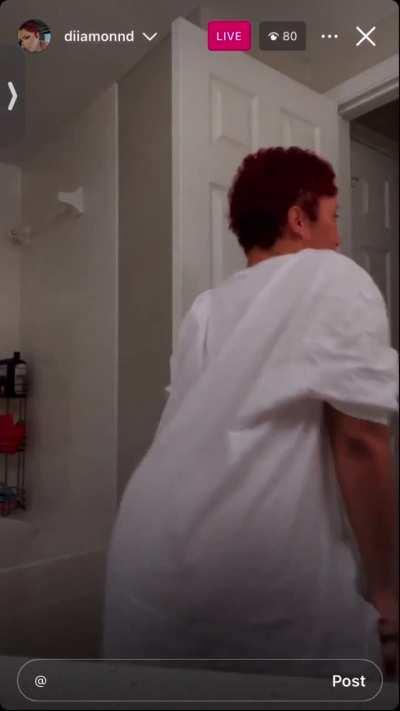 Live 😩😩🍑👏🏾