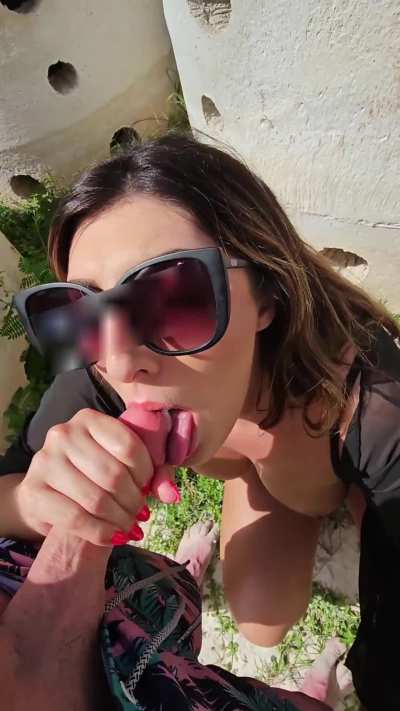 This is how I make friends in public beaches!