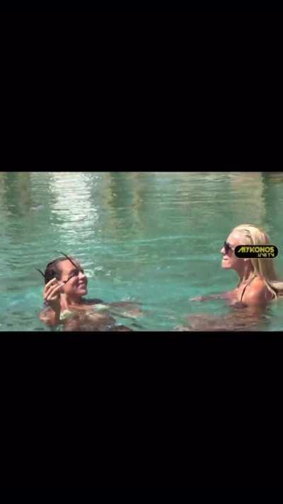 Τζούλια Νόβα & Έλενα Μπομπου 