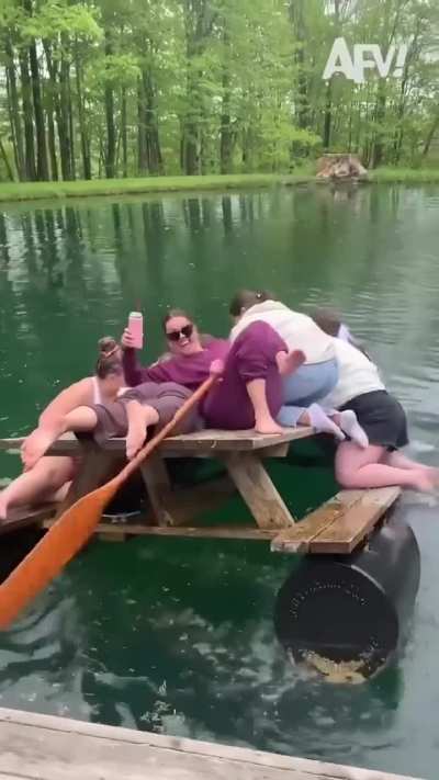 Rose from Titanic 😂