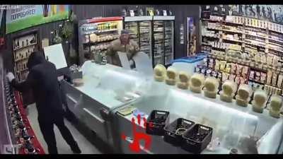 Worst Robbery Ever (fuck youtube, keeps getting blocked)