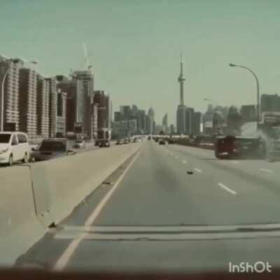 Idiots like this guy are the reason traffic jams happen so often on Toronto highways
