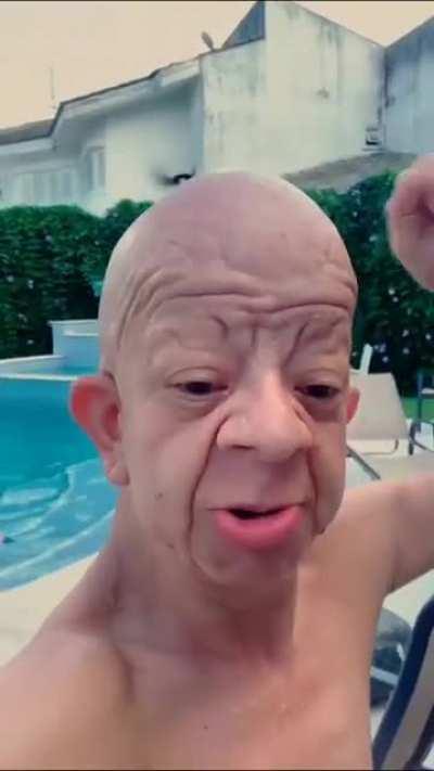 Bruce Please come to brazil and save this nigga he's on the percs again🤦🏾‍♂️