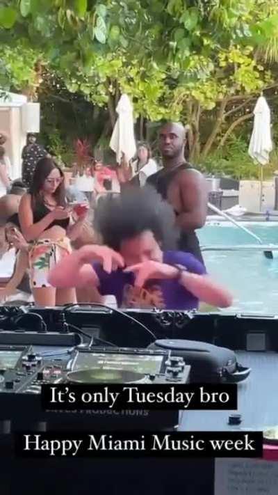 The man can fuckin’ go!