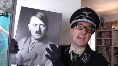 H-Hitler S-senpai, Daisuki desu!! 😍👉👈