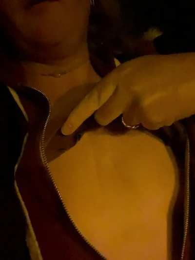 Small tits in the cold night [F]