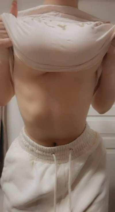 Do you like how these natural DDD’s sit on my tiny waist & 5’1 frame?