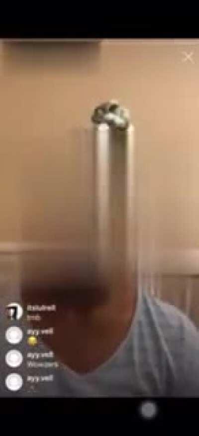 Girl getting publicly shamed on Instagram live by her own mother (face removed)