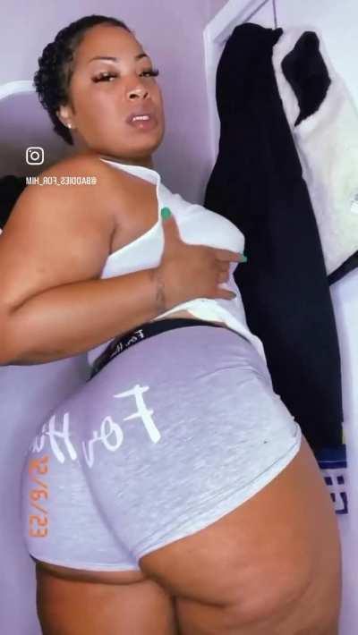 Grown Ass Big Booty Auntie