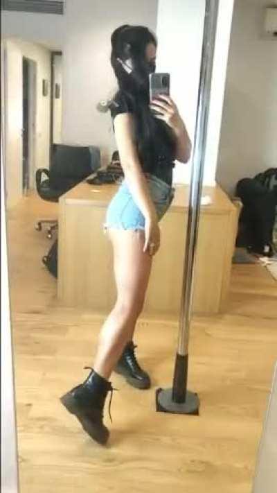 Would you ask me for a date?