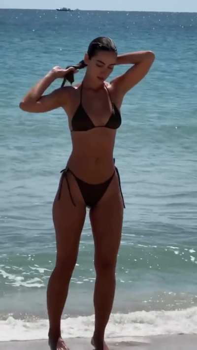 Beach day | IG April 2025