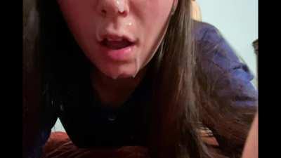 she took a facial and still continues fucking