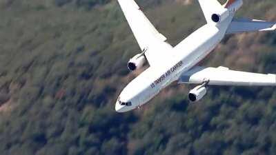 HMB while swoop this mountain with a massive jet and put out this damn fire