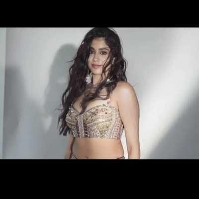 Janhvi kapoor