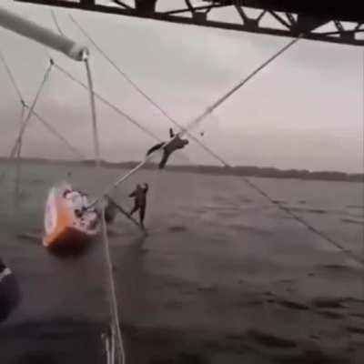 How to get your boat under a bridge