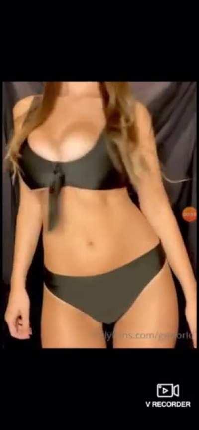 Shame she doesn’t post any with a face