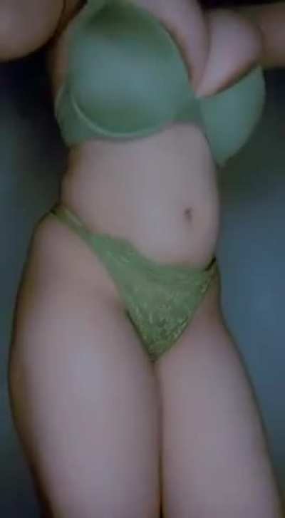 Am I thick enough for you? 🥵 [F]