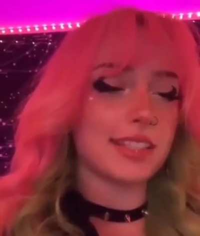 Type shit Raiden saw when captured by the Patriots