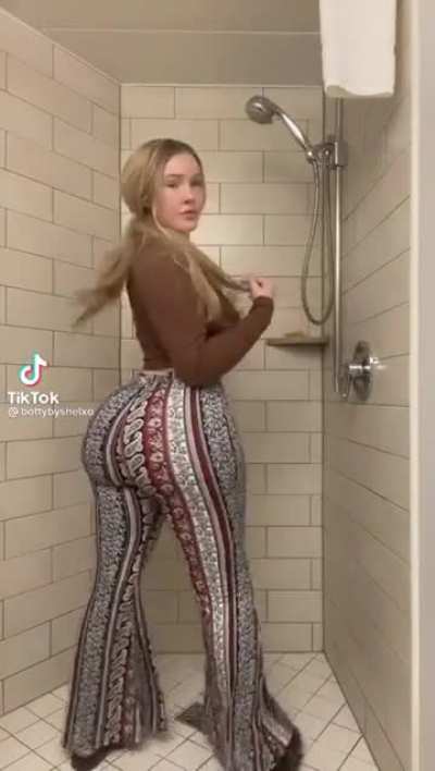 Booty has its own goddamn gravitational pull.