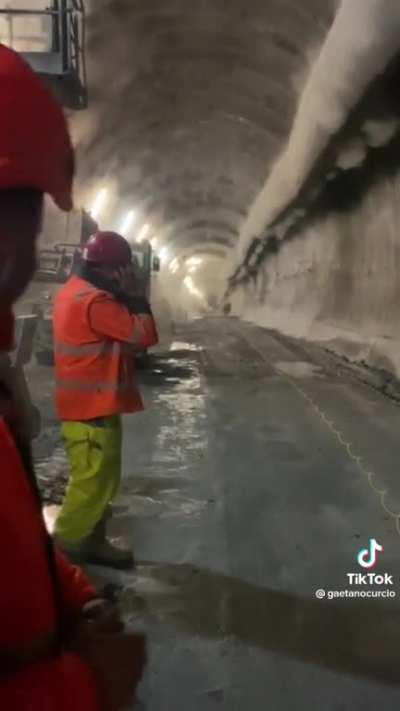 Making big boom in tunnel