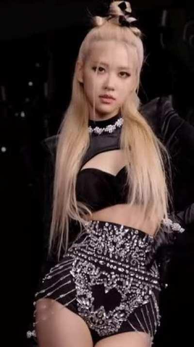 Slutty fuck doll 🤤