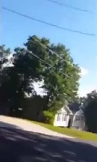 Epic screaming match with a Karen (loud)