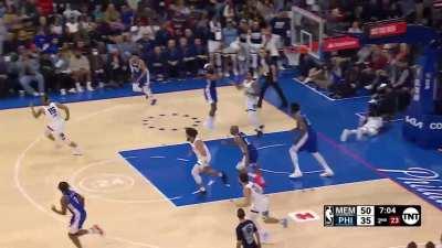 [Highlight] Jaren Jackson Jr. with an amazing block on Embiid