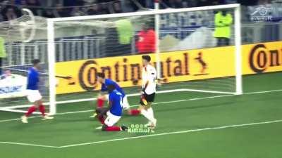 🇩🇪 Space investigator vs 🇫🇷

Incredible performance ⭐️ He had the freedom to play wherever he wanted. The spaces he finds & occupies, the runs he makes and the out of possession work are of the highest standards. So intelligent.