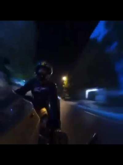 To rob a bike-rider with 1000cc Suzuki