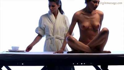 Sensual Oiled massage