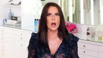 Varicose Vayne venting to Kayle Jenner about Gayves' behavior during the last Sentinel of Light Reunion