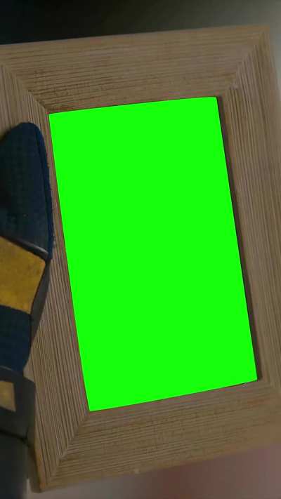 [GREEN SCREEN] Wolverine looking at Picture Meme Template - Deadpool and Wolverine