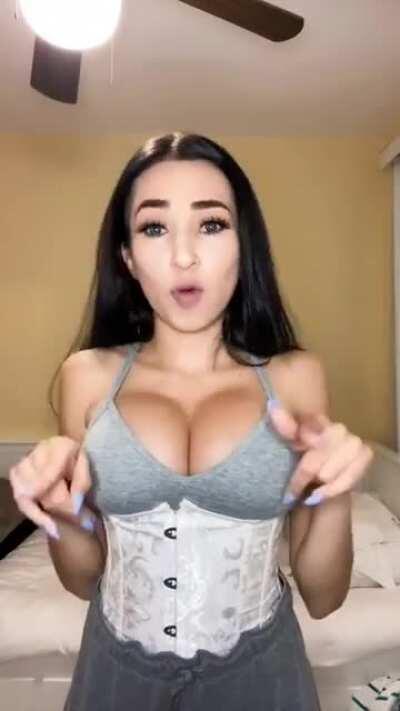 Bustier or Corset❓🤷‍♂️