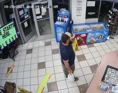 Former Marine Stops Holdup in Yuma, AZ