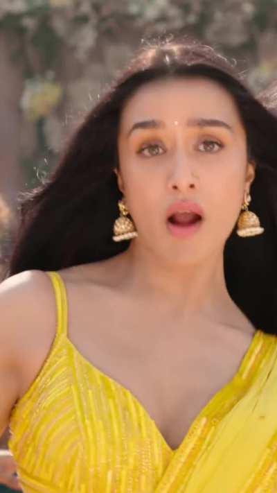 Shraddha Kapoor edit of show me thumka