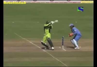 Inzamam funny run out