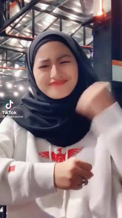 Sue khaizar tolong lancapkan korang