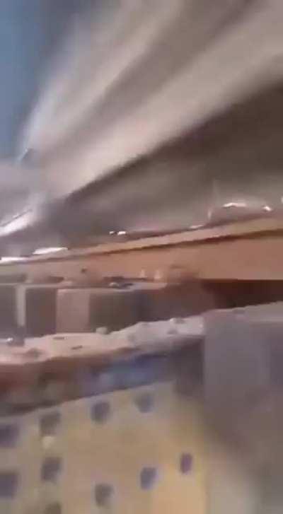 新工作，月薪一万。