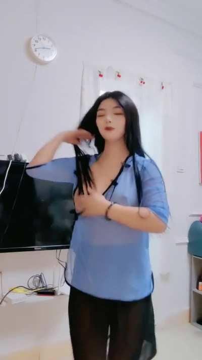 CBJ 七彩/半糖 杨小花 🎵Back To Me 笛子舞 - 20240107