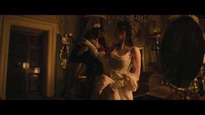 Vanessa Kirby in Napoleon