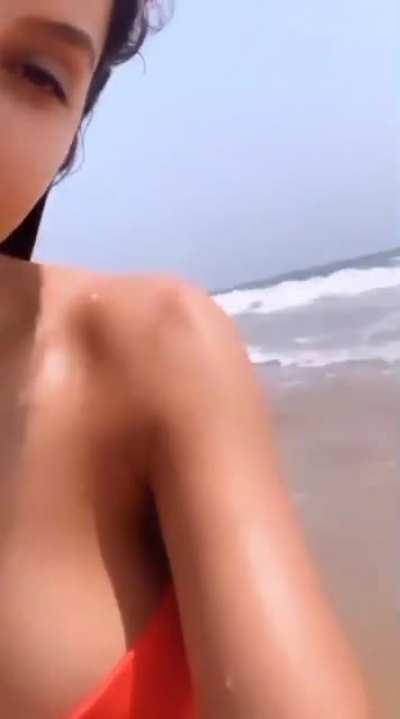 Nora's best clevage show