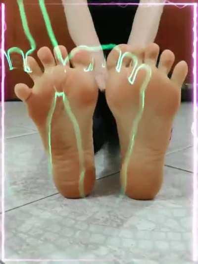 I love my orange soles!