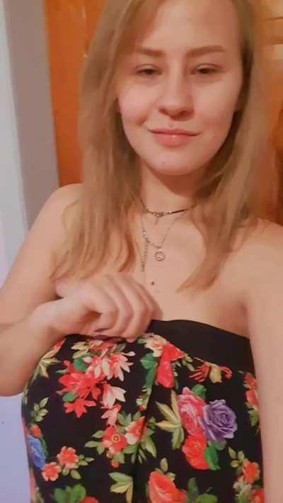 Under this blouse, no one expects such bouncing big juicy fruits.