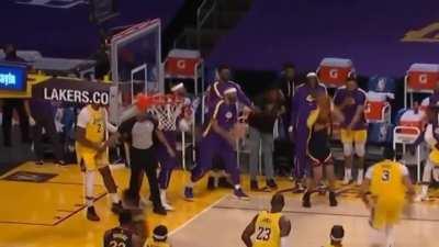 [Highlight] Dudley crashes the Poole party