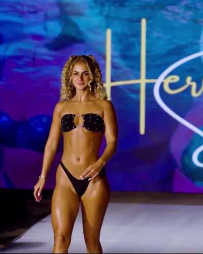 𝘾𝒍𝙖𝒊𝙧𝒆 𝑺𝙩𝒐𝙣𝒆 | Heritage Swim