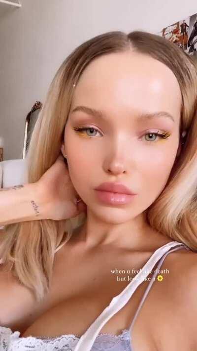 I want a sloppy make out session with her and these plump luscious lips 😍