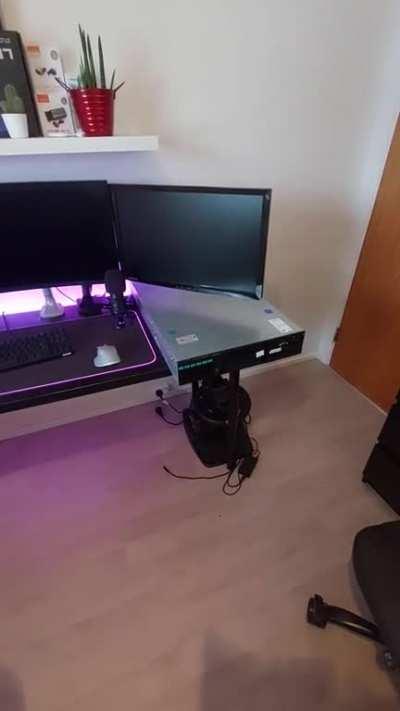 My new gamingcomputer is kinda noisy. Any ideas of what cold be wrong?