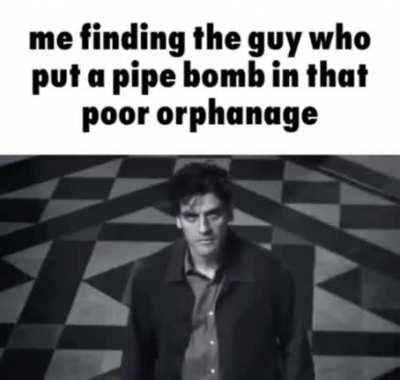 Look small men! It’s like when Ten and “Schlatt” mailed a pipe bomb to Charlie! 😱