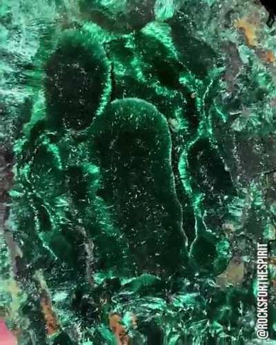 Raw Velvety Malachite